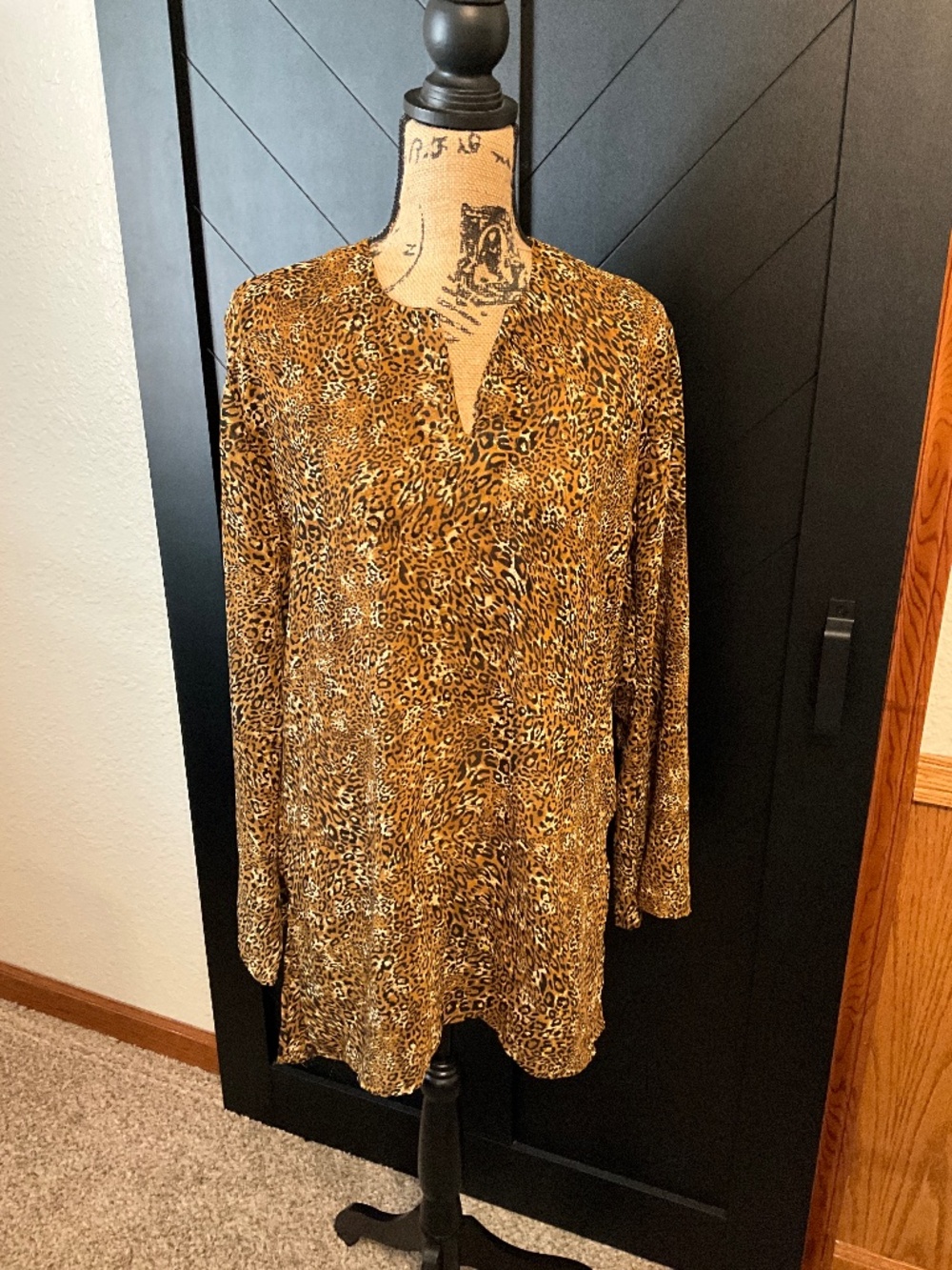 Leopard print tunic.  New no tag.  Size L